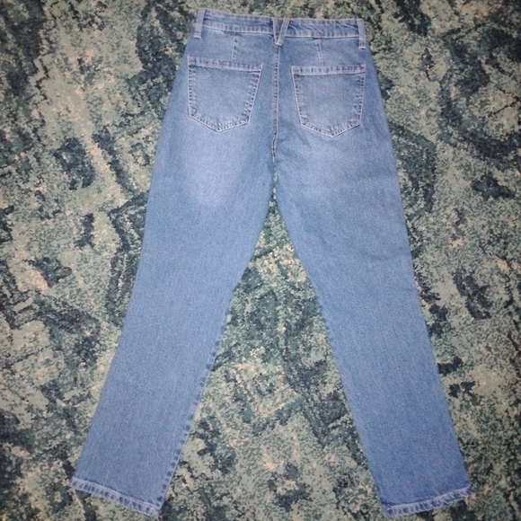 BCBGeneration|Cigarette Straight Leg Jeans - Picture 4 of 5